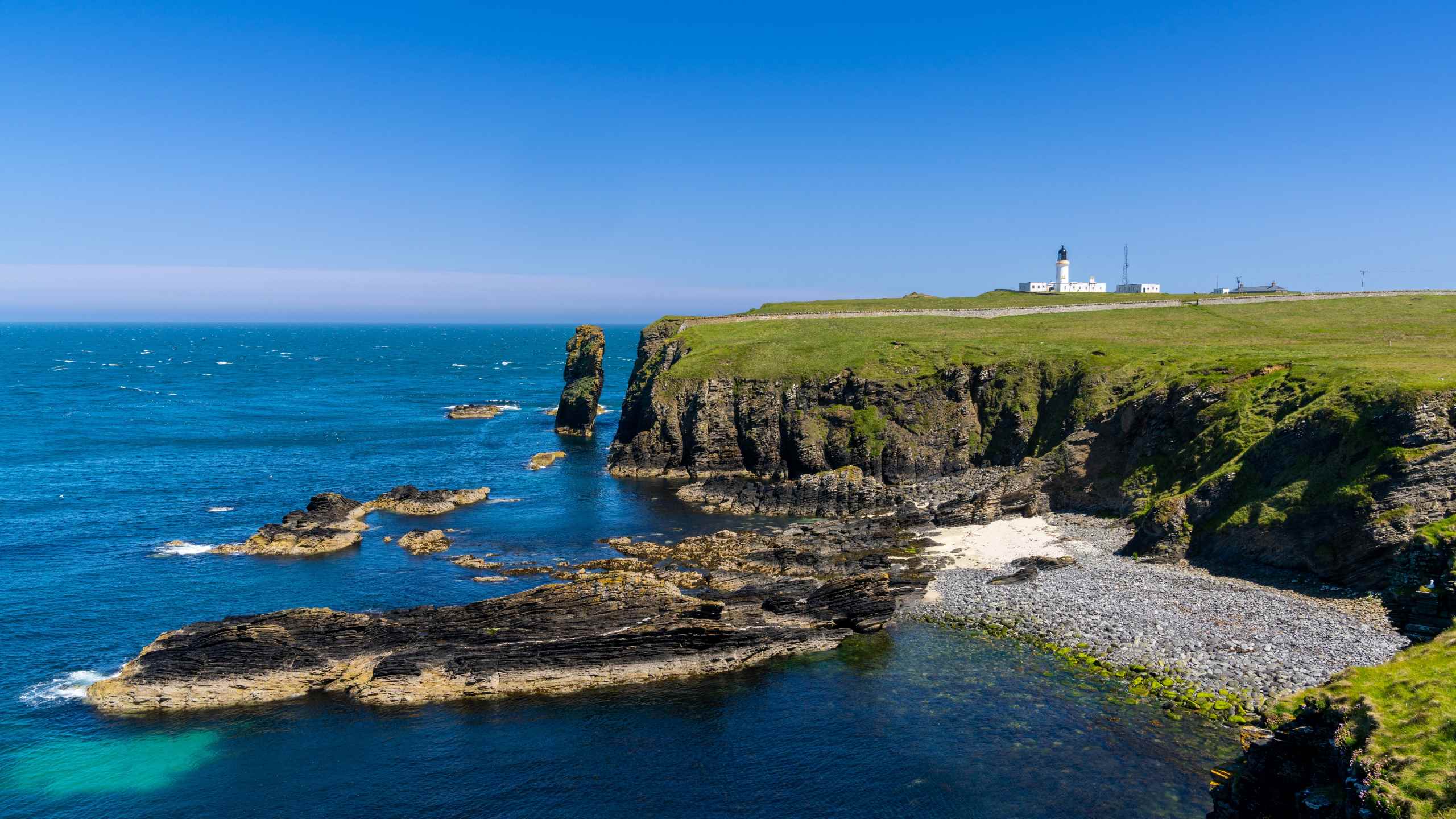 Along Caithness sea coast | Highland Attractions | Mackays Hotel